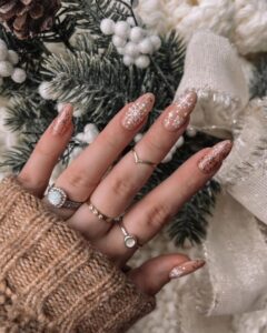 Gilded Snowflakes Nails