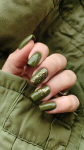 Earthy Mud-Toned Nails Nature’s Palette